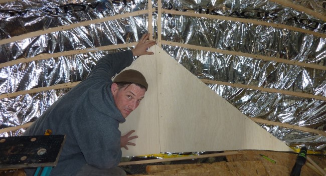 isolation, vaigrage d'une peniche d'habitation